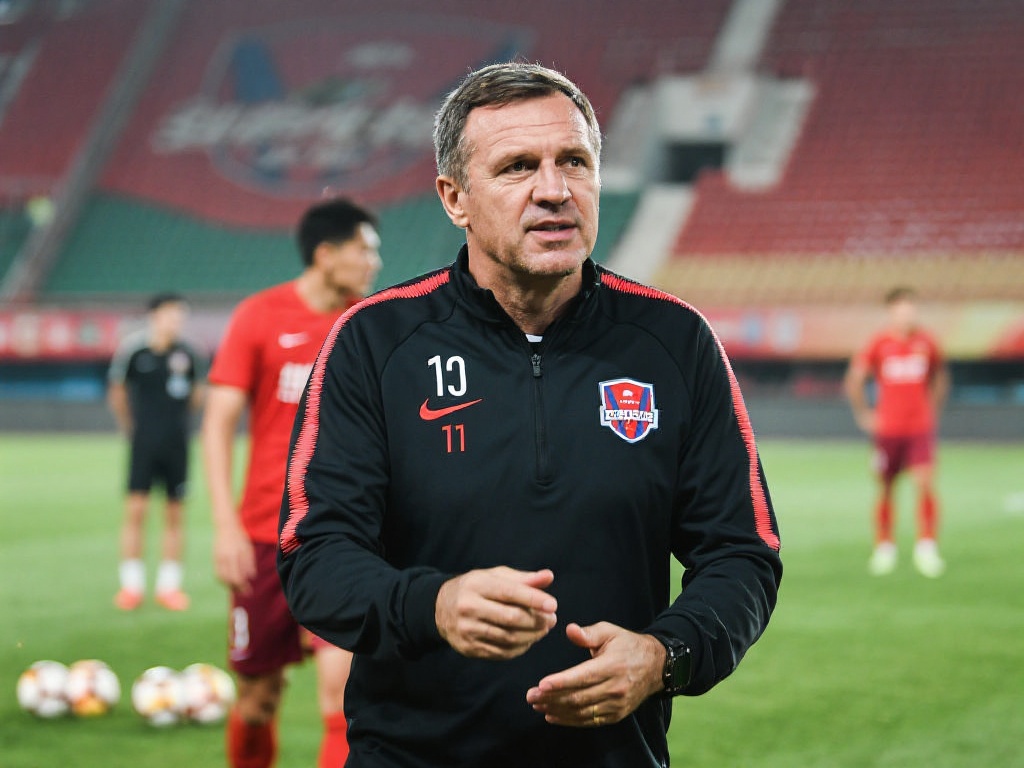 己的精彩与 己的精彩与