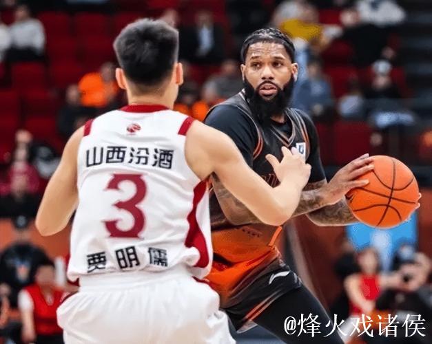 3外统治级!2后卫统治攻守!山东得分已霸榜联盟,就差陈林坚了! 3外统治级!2后卫统治攻守!山东得分已霸榜联盟,就差陈林坚了!